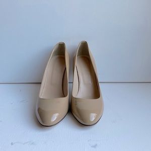 Brand New J crew patent leather beige round toe heel size 6